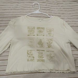 Cropped long sleeve plant chart top